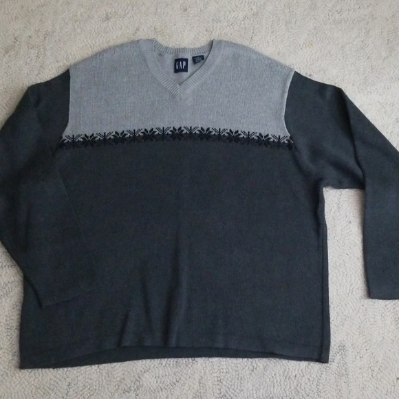 XL Gap Sweater - Picture 1 of 5